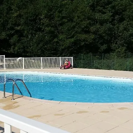 Holiday home Joli T2 Climatise 70 Dans Un Ecrin De Verdure 04000