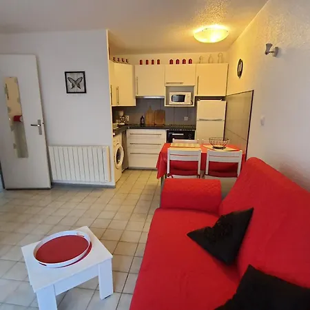 Joli T2 Climatise 70 Dans Un Ecrin De Verdure 04000 Holiday home