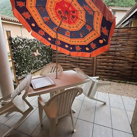 Holiday home Joli T2 Climatise 70 Dans Un Ecrin De Verdure 04000 Digne-les-Bains